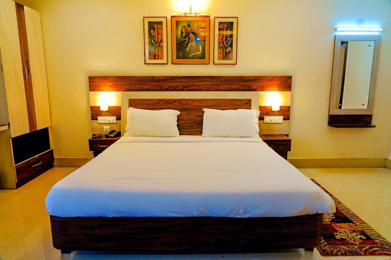FabHotel Kanchan Plaza Bhubaneswar Exterior foto